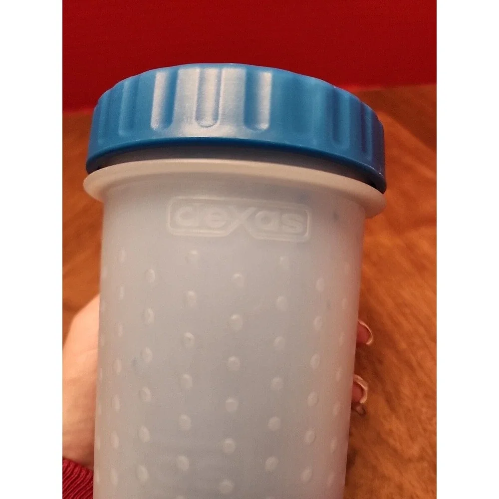 Dexas MudBuster Portable Dog Puppy Paw Cleaner Medium Blue